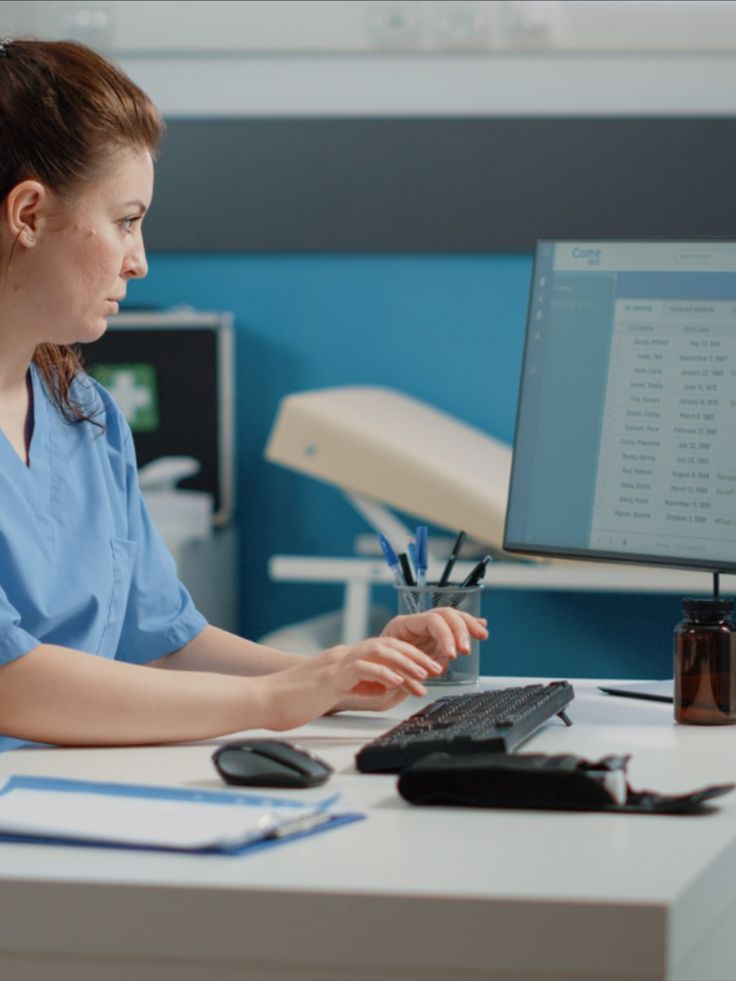 enrolling in a texas medical office administration program